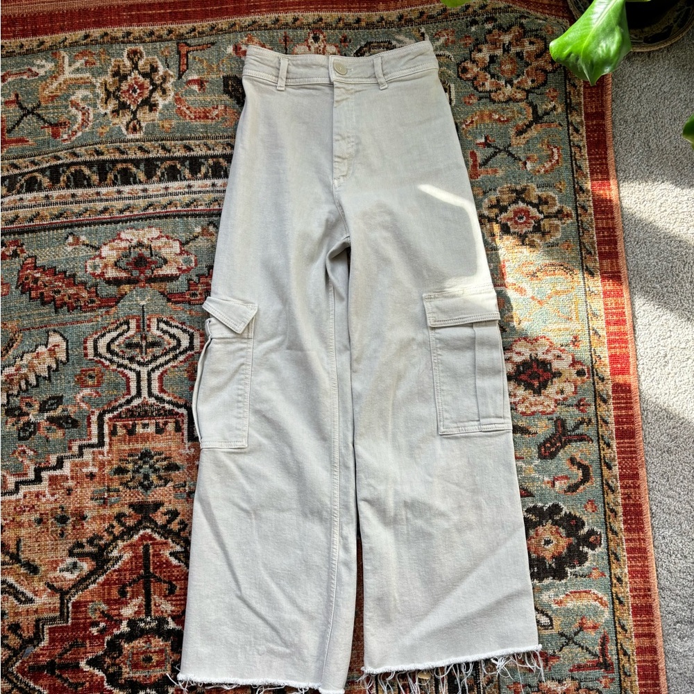 Zara Light Beige Cargo Pants
